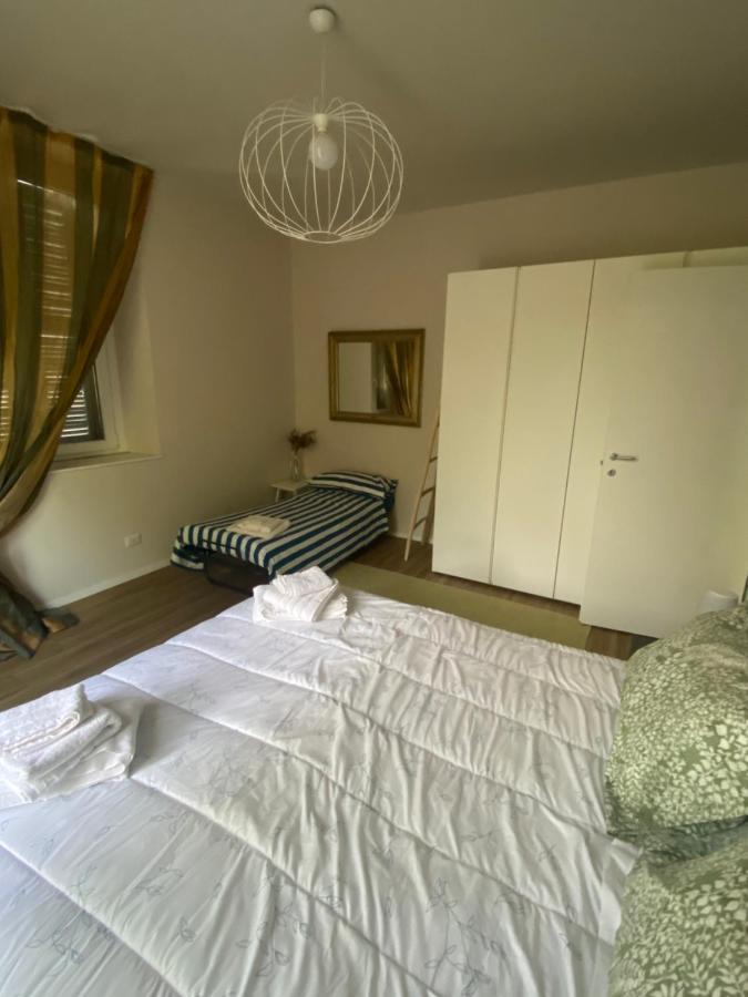 Casa Di Carlo Apartment Pallanza Luaran gambar